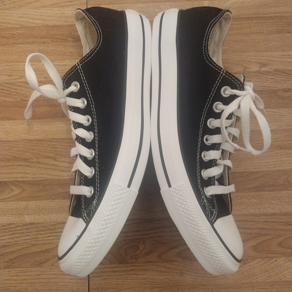 Converse Chuck Taylor All Star M9166 Unisex Sneakers - Picture 6 of 9